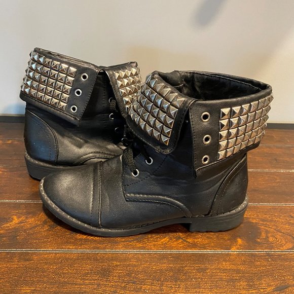 Pink Duchess Combat Boots - Size 6